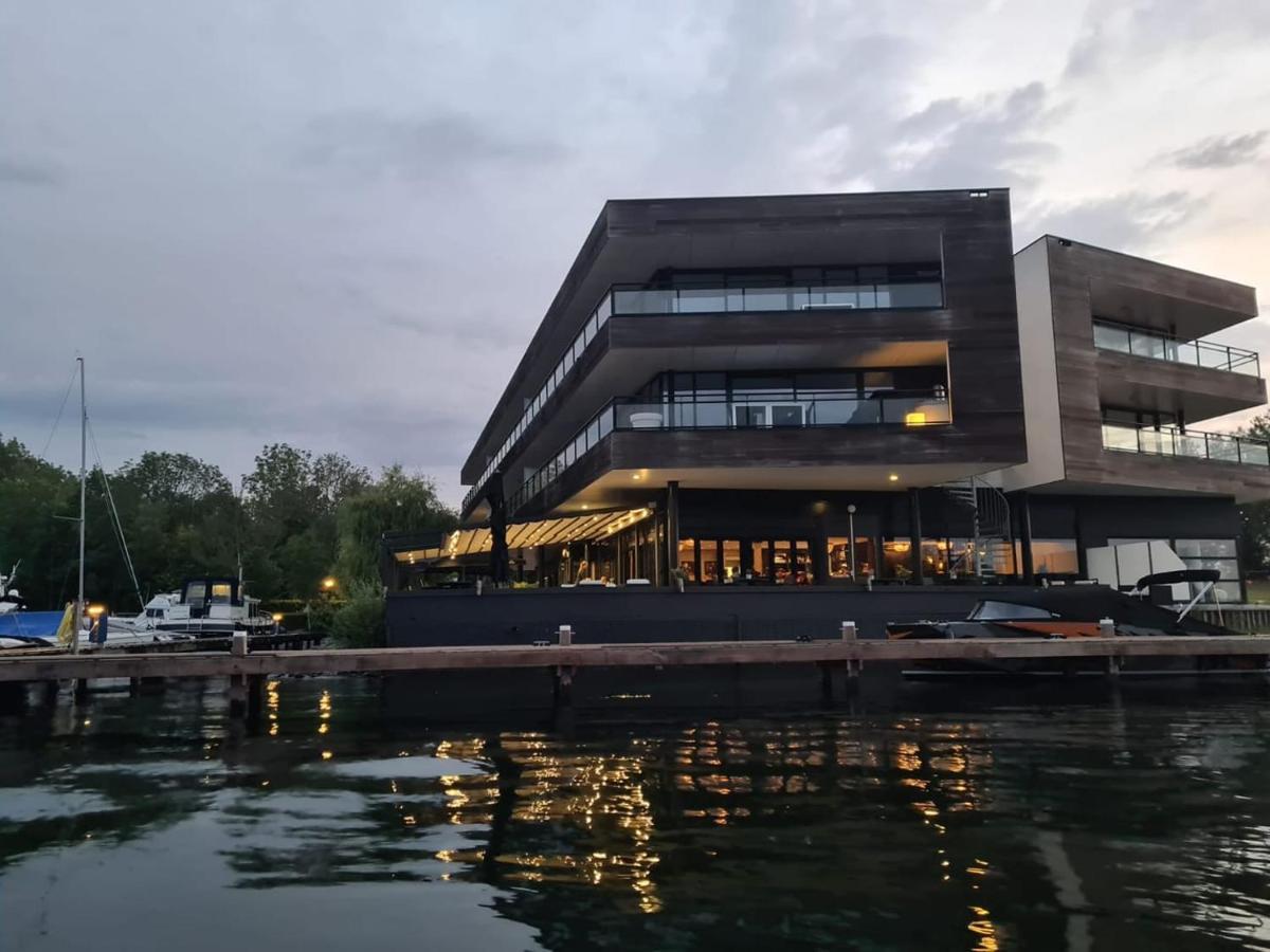 Appartement Aan Jachthaven Met Zicht Op Veerse Meer Arnemuiden Εξωτερικό φωτογραφία